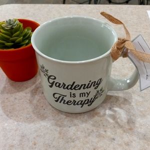 Gardening is my Therapy Mug sunflowers 🌻 🌷...New mug.